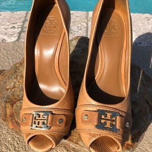 Tory Burch Wedges GUC